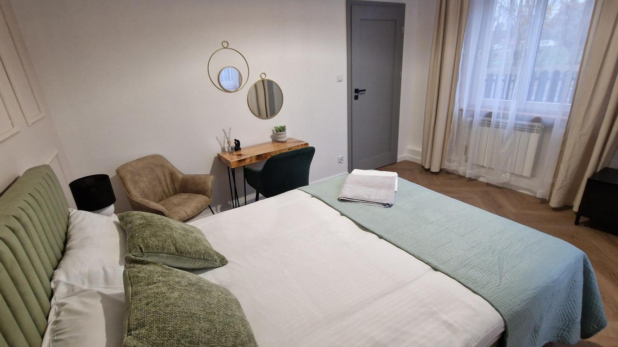 Brama Lwowska Apartamenty - Wiecej Na Www,Bramalwowska,Pl Zamość Exterior foto